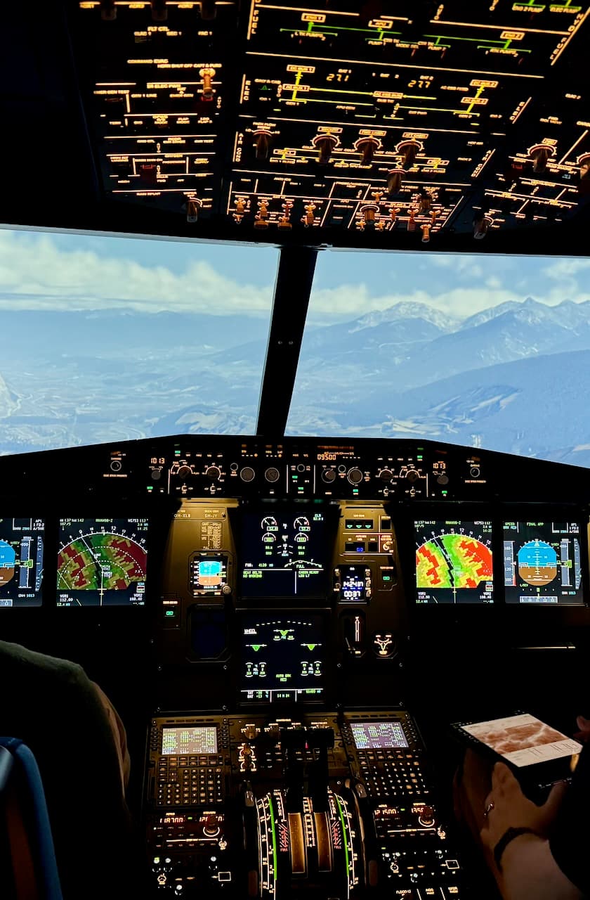 The XLB Simulations A320 cockpit